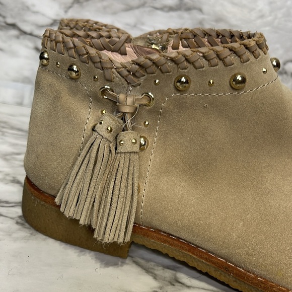 KATE SPADE Beige Suede Ankle Boots size 9.5 M - Picture 11 of 14